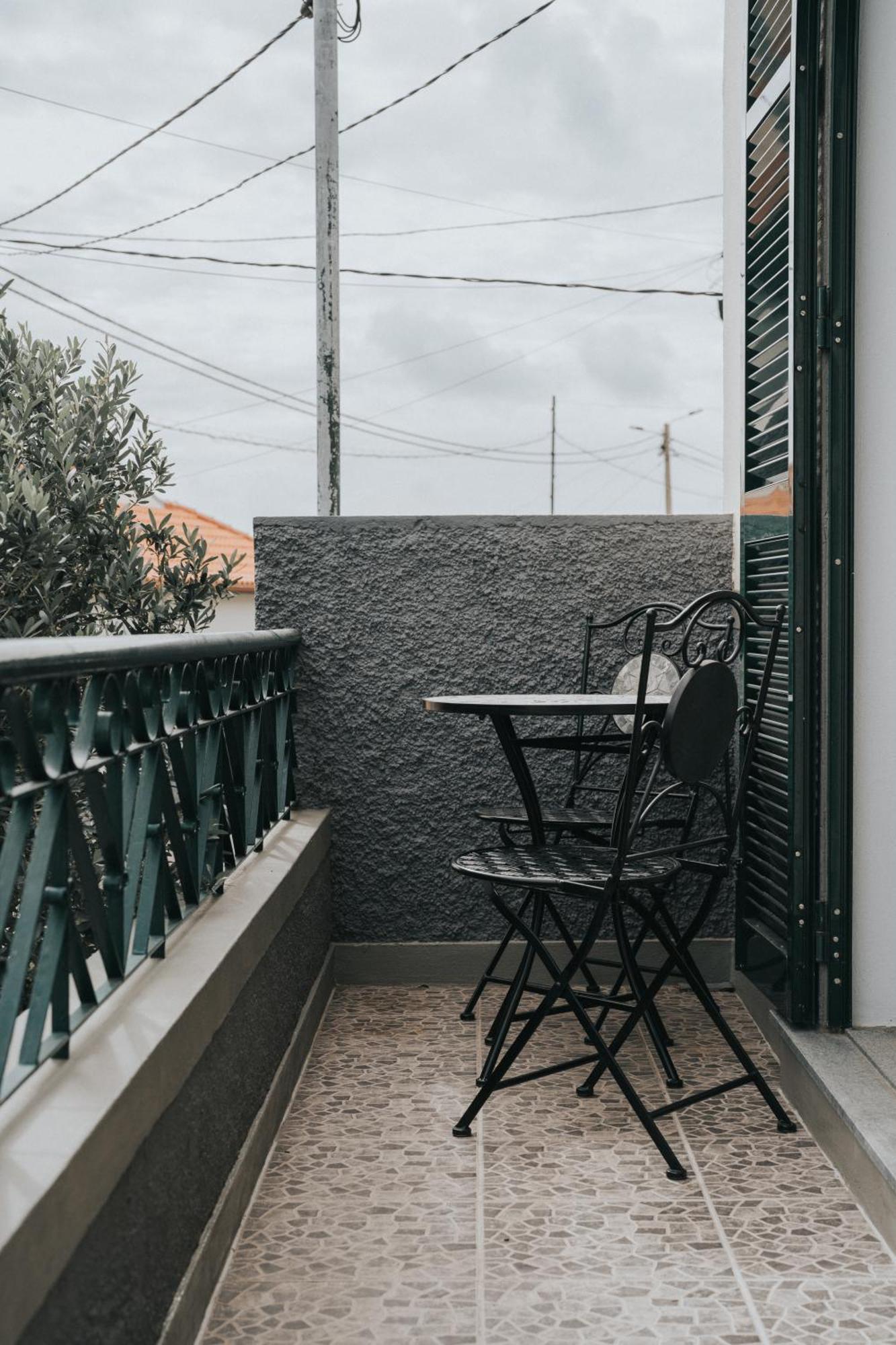 Pico Apartment'S Camara de Lobos Exterior photo
